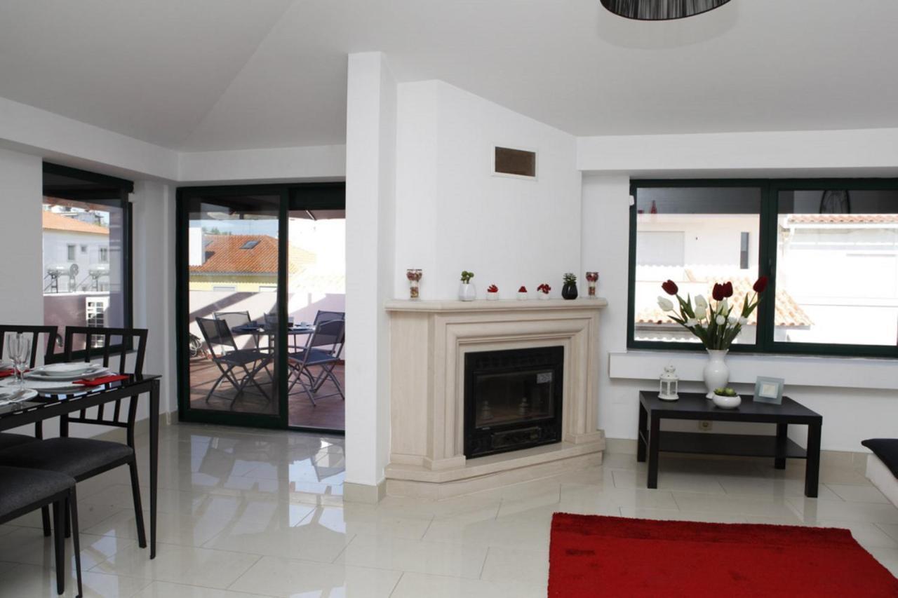 Wondrous Terrace Apartment In Cascais Center Екстер'єр фото