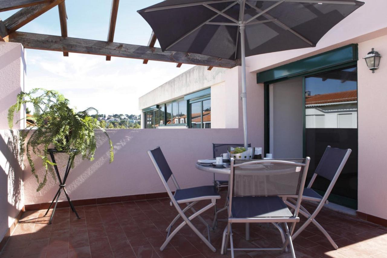 Wondrous Terrace Apartment In Cascais Center Екстер'єр фото