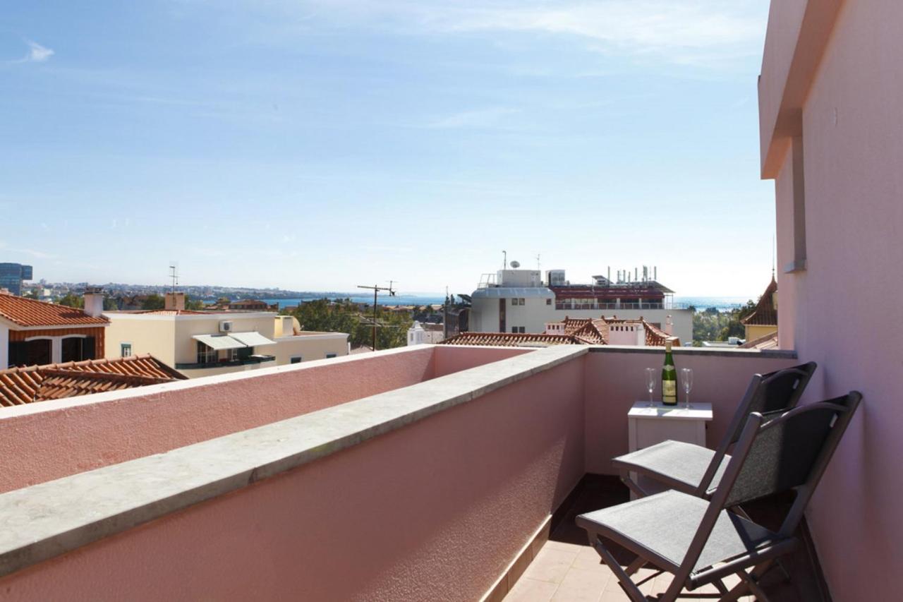 Wondrous Terrace Apartment In Cascais Center Екстер'єр фото